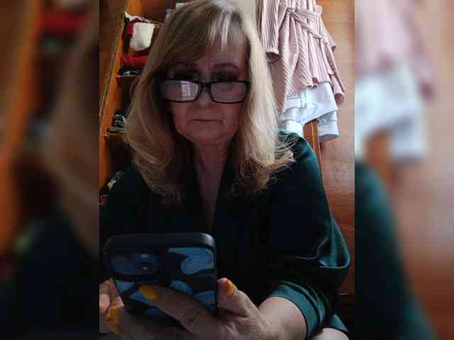 Alina1965 webcam