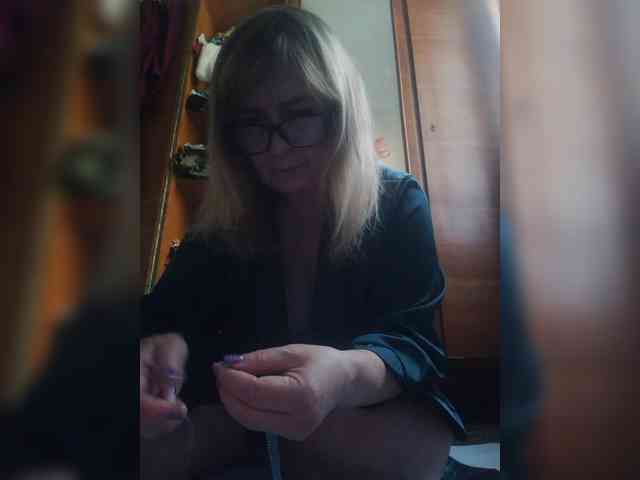 alina1965's live room
