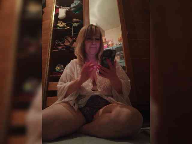 Alina1965 Live Webcam on BongaCams