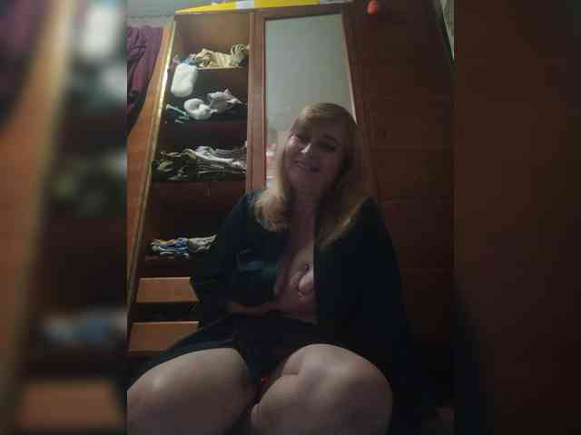 Alina1965 live female cam on bongacams
