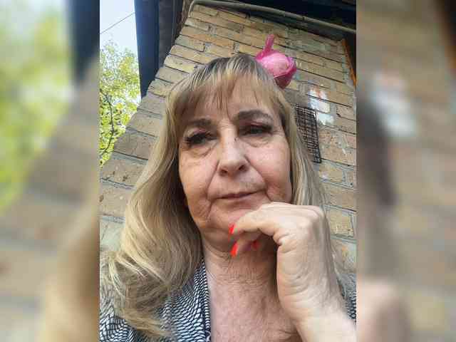 Alina1965 webcam