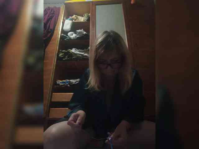 Alina1965 webcam