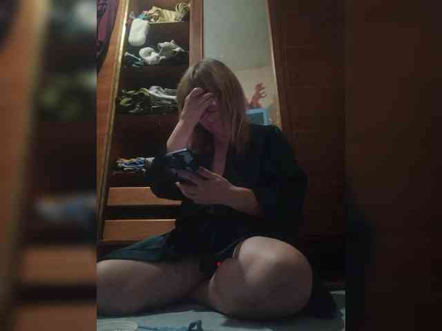 alina1965's live room