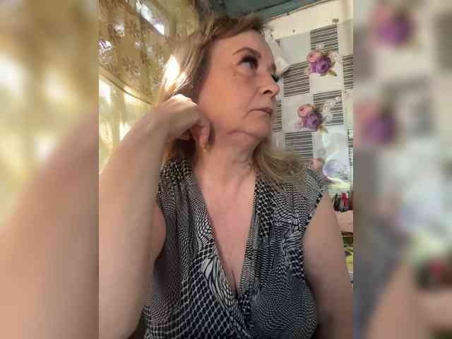 Alina1965 webcam