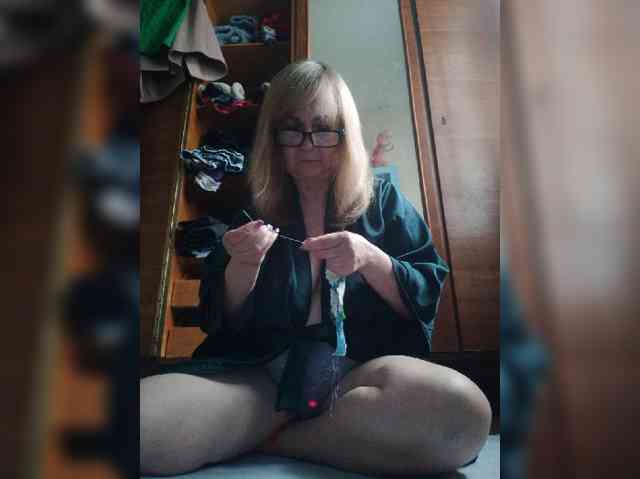 Alina1965 webcam