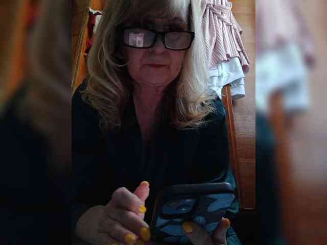 Alina1965 webcam