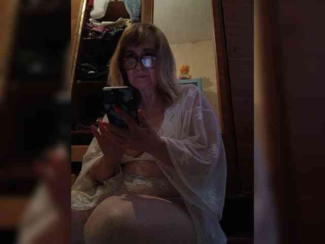 Alina1965 webcam