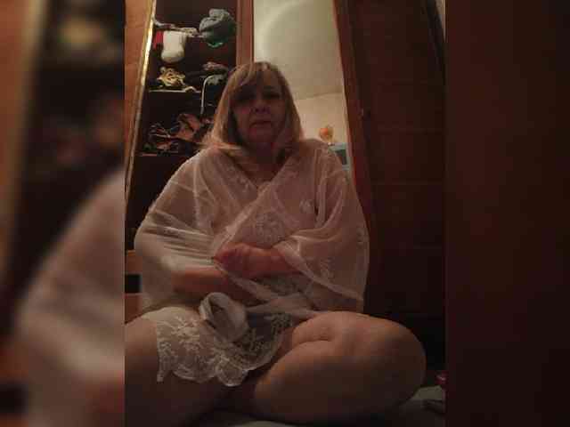 Alina1965 Live Webcam on BongaCams