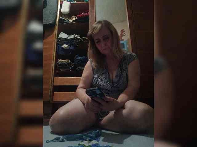 Alina1965 webcam