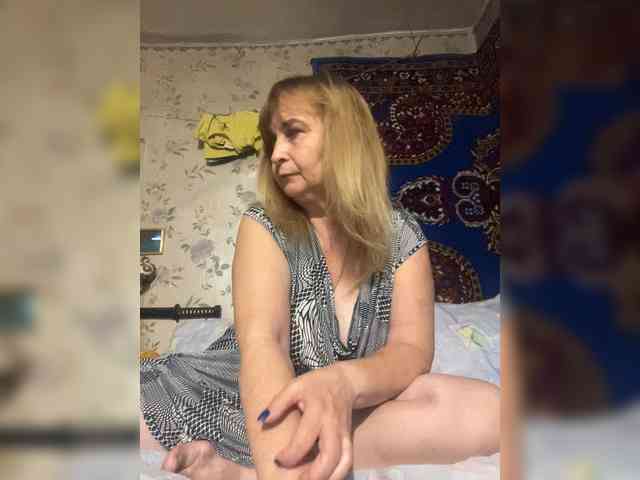 alina1965's live room