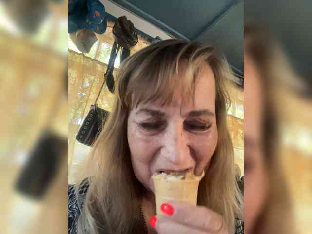 Alina1965 webcam