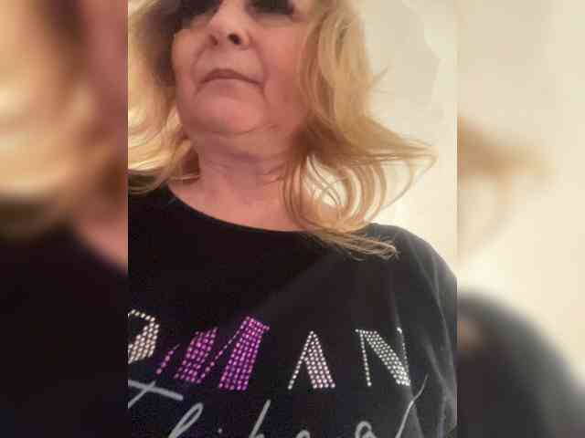 Dieses Model ist jetzt live. Alina1965