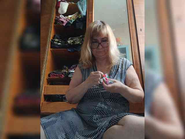 Alina1965 webcam