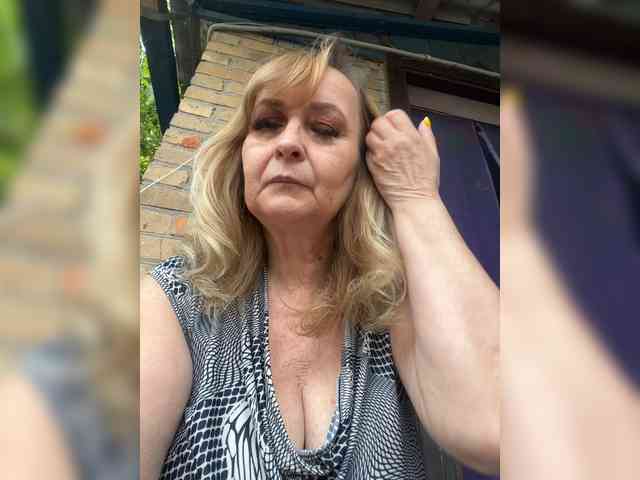 Alina1965 webcam