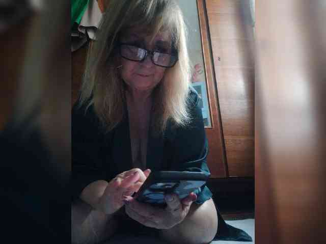 Alina1965 webcam