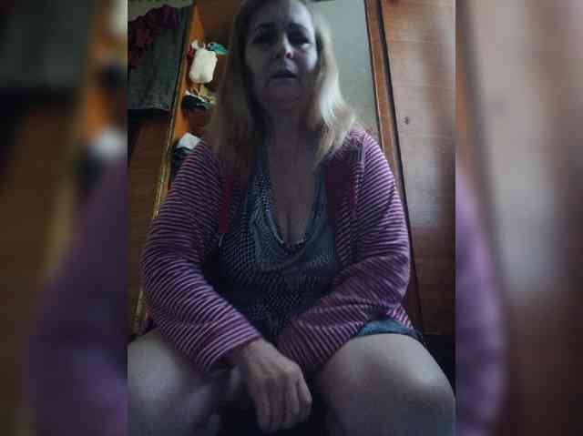 Model: Alina1965