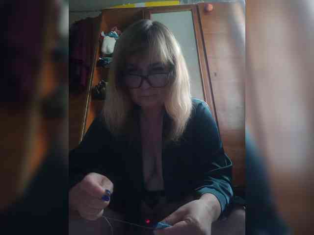 Alina1965 live female cam on bongacams