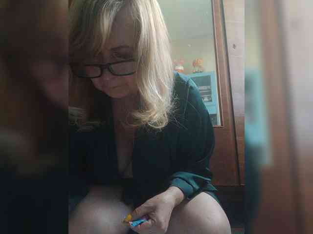 Alina1965 webcam