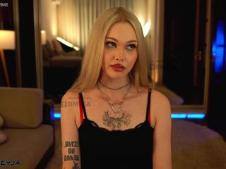 ManiFreyja Porn Show