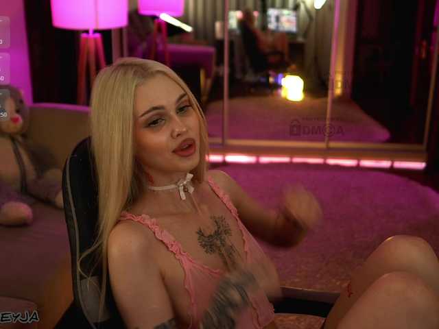 ManiFreyja live cam on BongaCams