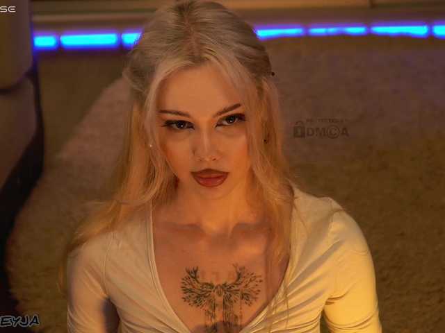 ManiFreyja live cam on BongaCams
