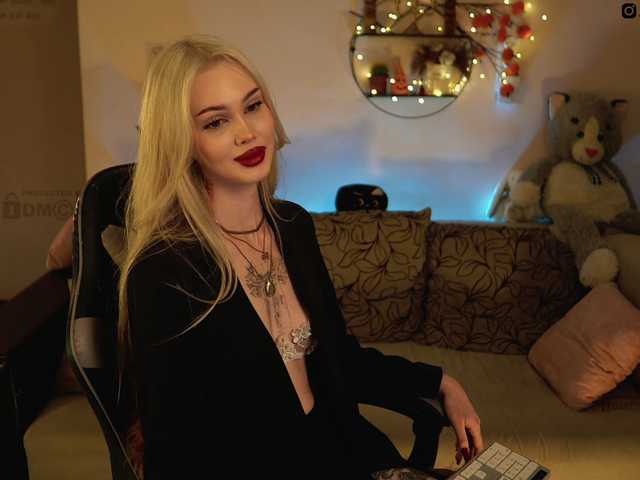 ManiFreyja live cam on BongaCams