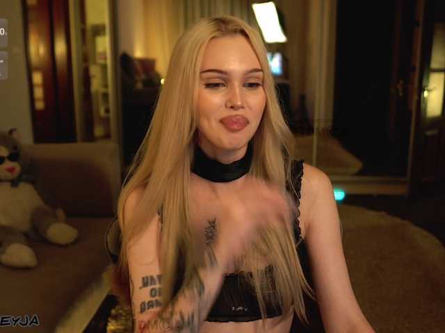 ManiFreyja live cam on BongaCams