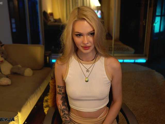 ManiFreyja live cam on BongaCams