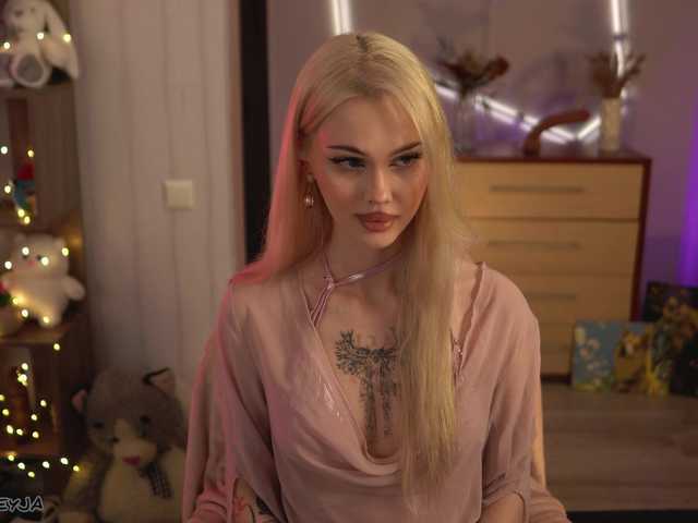 ManiFreyja live cam on BongaCams