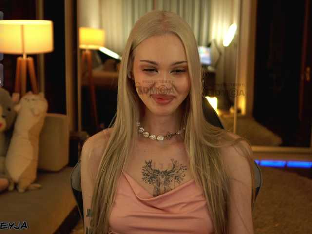 ManiFreyja live cam on BongaCams