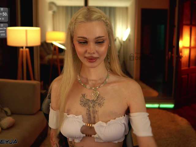 ManiFreyja live cam on BongaCams