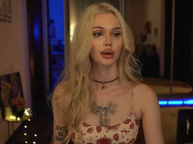 ManiFreyja live cam on BongaCams