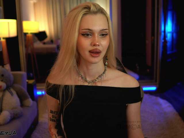 ManiFreyja live cam on BongaCams
