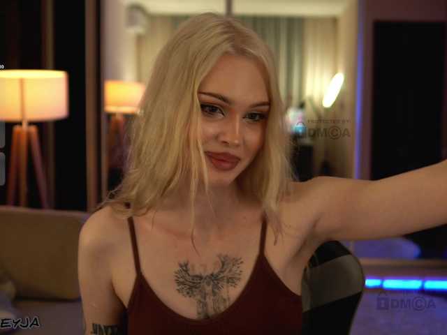 ManiFreyja live cam on BongaCams