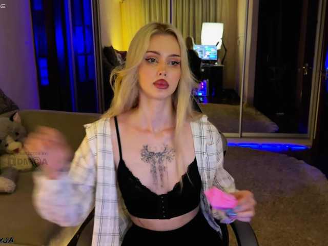 ManiFreyja live cam on BongaCams