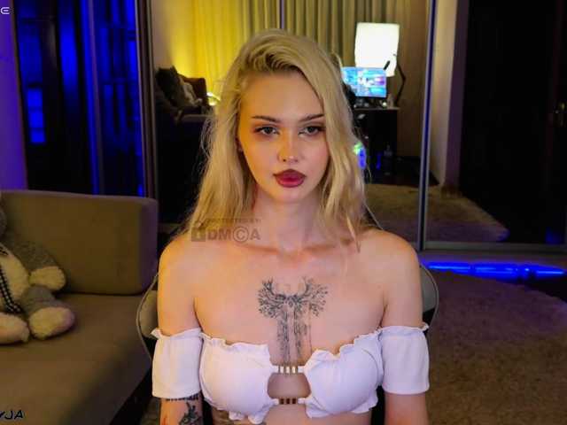 ManiFreyja live cam on BongaCams