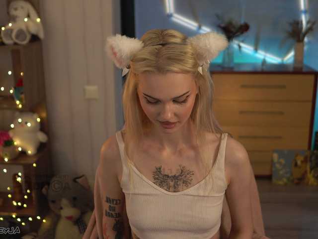 ManiFreyja live cam on BongaCams