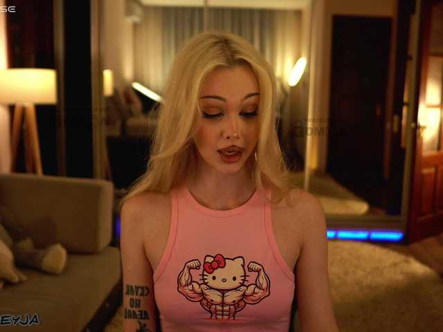 ManiFreyja live cam on BongaCams