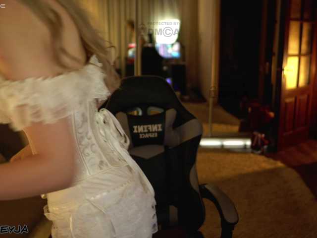 ManiFreyja live cam on BongaCams
