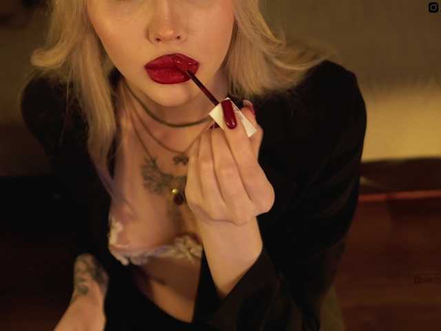 ManiFreyja live cam on BongaCams