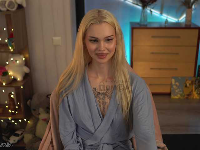 ManiFreyja live cam on BongaCams