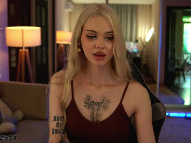 ManiFreyja live cam on BongaCams