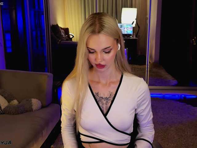 ManiFreyja live cam on BongaCams