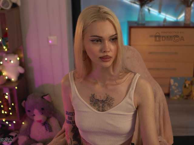 ManiFreyja live cam on BongaCams