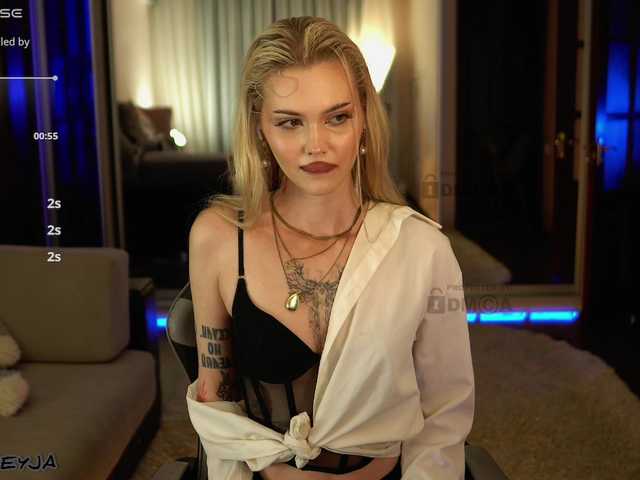le modèle ManiFreyja est en webcam porno dans un show sur le site bongacams, il possède les tags suivants: White/Caucasian,Blonde,Shaved
