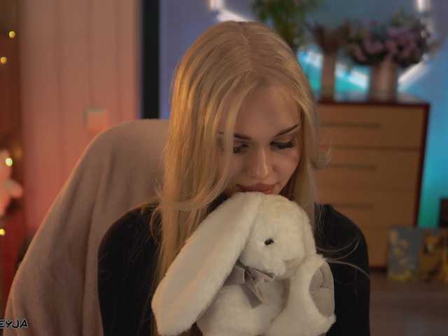 ManiFreyja's BongaCams show and profile