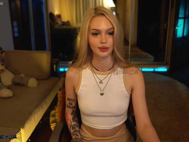 ManiFreyja live cam on BongaCams