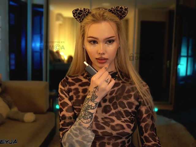 ManiFreyja live cam on BongaCams