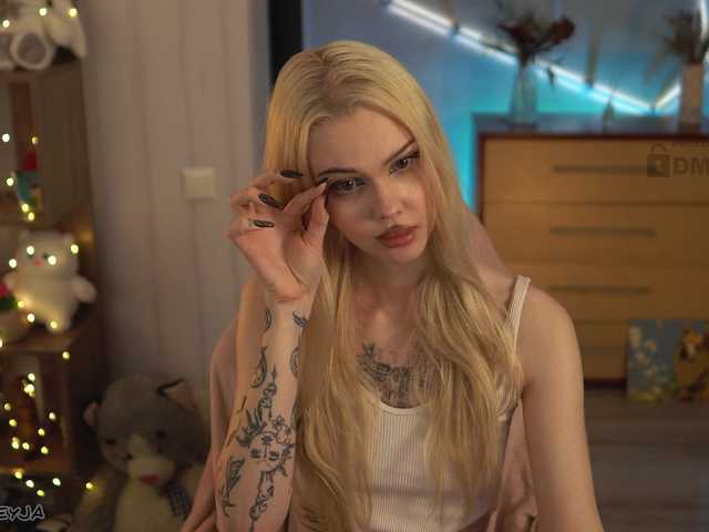 manifreyja live sex