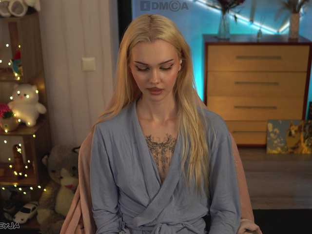 ManiFreyja live cam on BongaCams